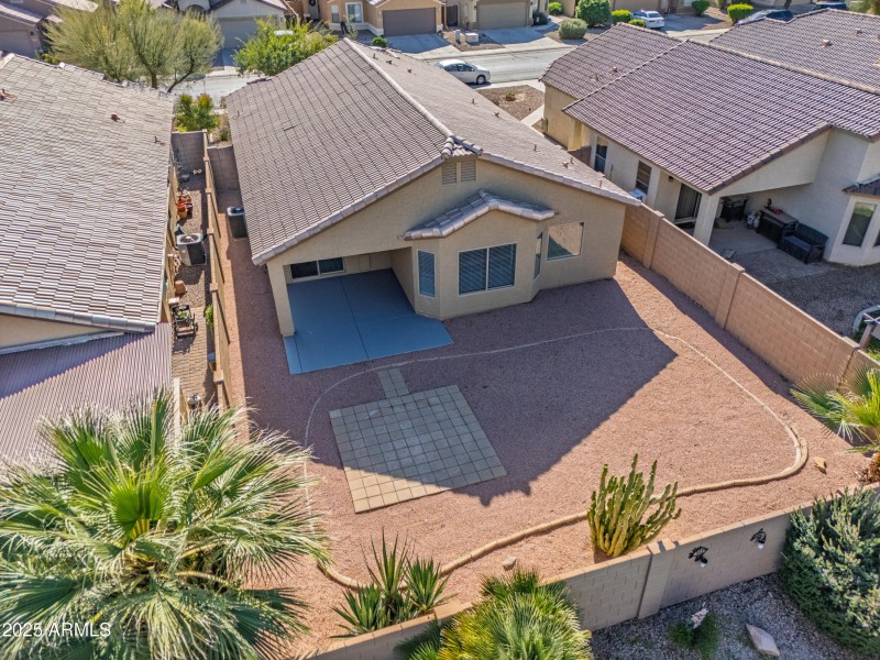 45526 W Windmill Dr-38