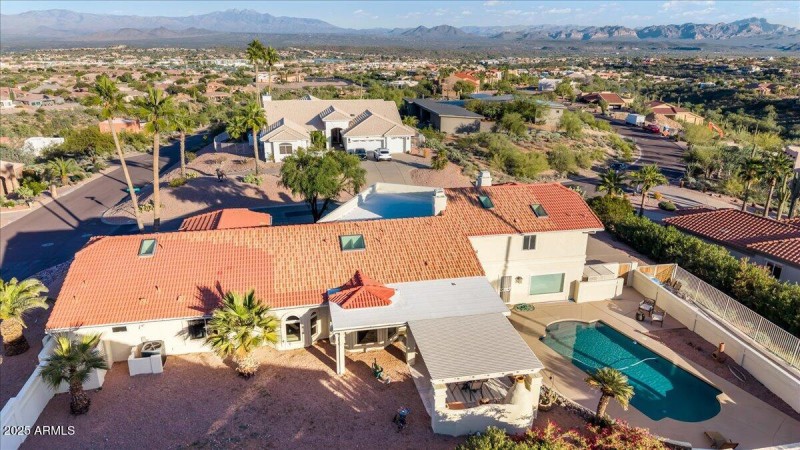 011-DJI_20251202154933_0093_D