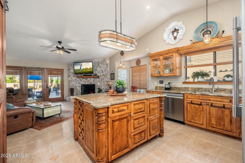 15122 E Palomino Blvd - 21