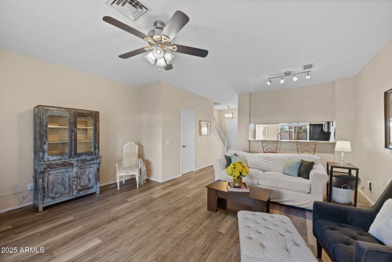 8-web-or-mls-4114-e-union-hills-dr-1213