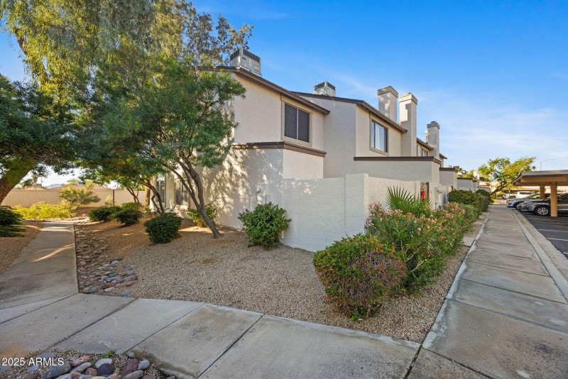 28-web-or-mls-4114-e-union-hills-dr-1213