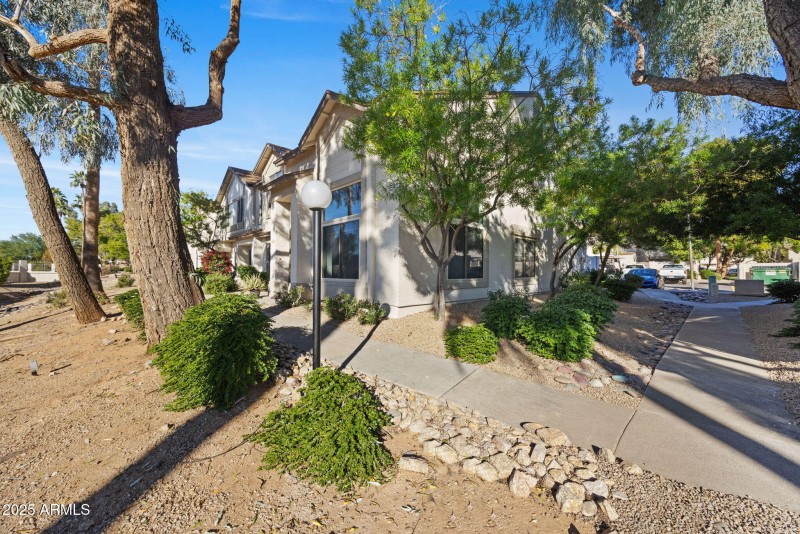 29-web-or-mls-4114-e-union-hills-dr-1213