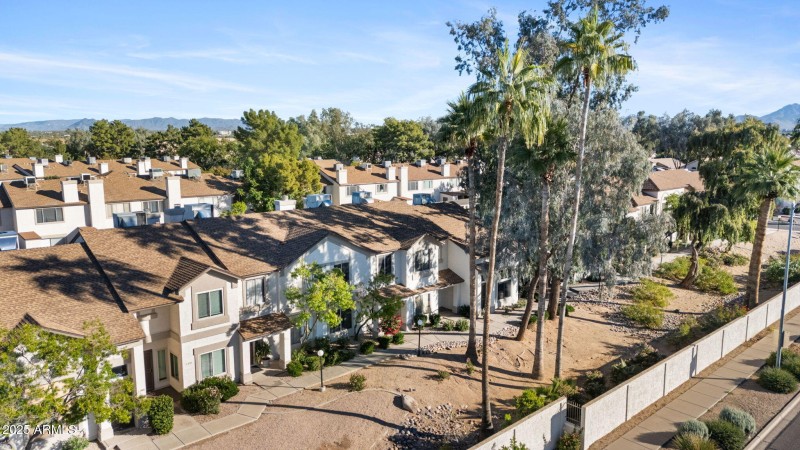 30-web-or-mls-4114-e-union-hills-dr-1213