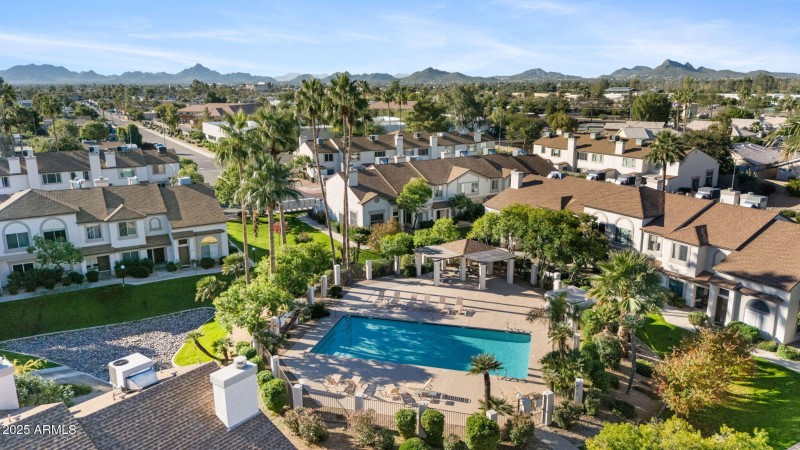 34-web-or-mls-4114-e-union-hills-dr-1213