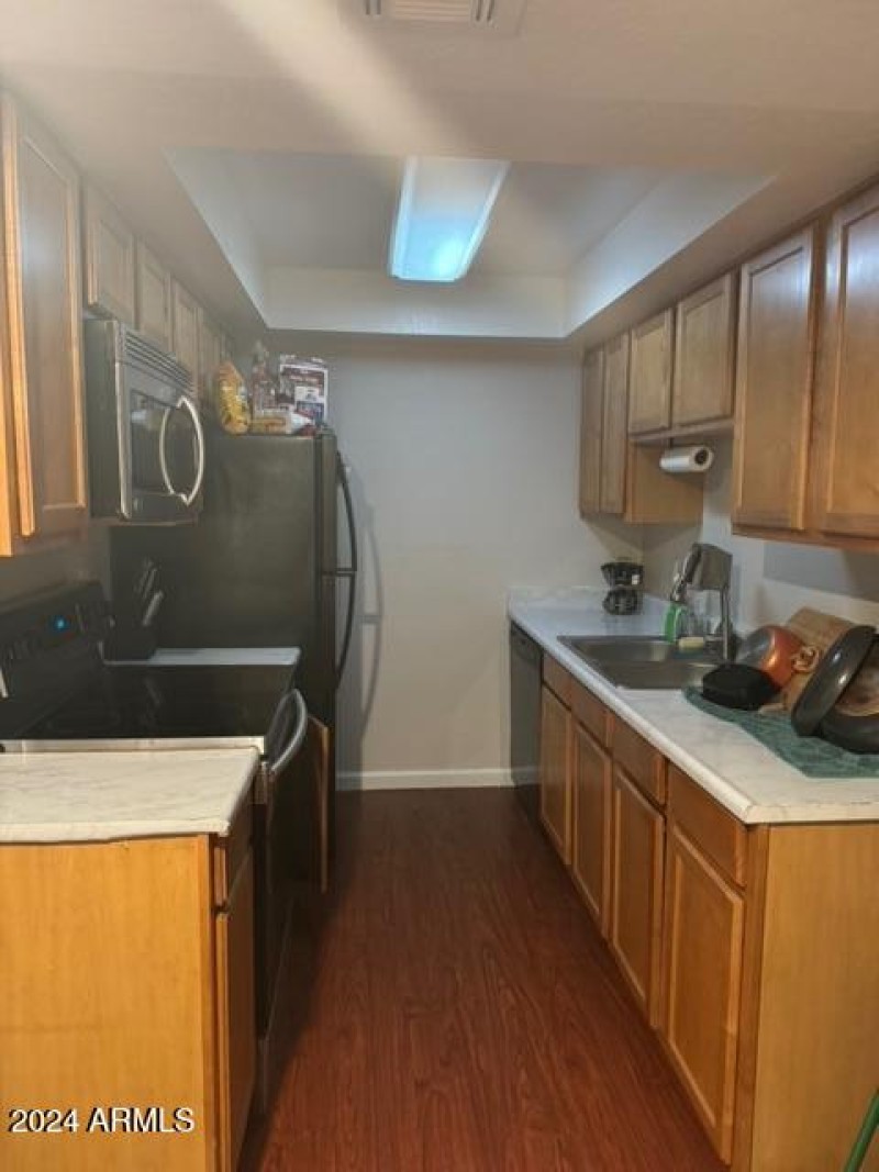Kitchen 1