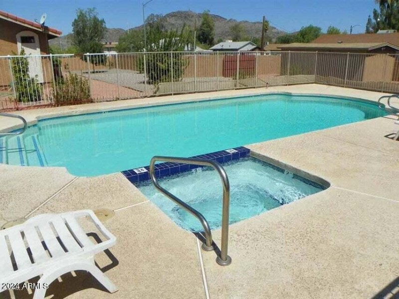 Pool 2