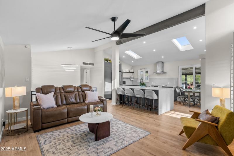 04-20251203-DSC00537