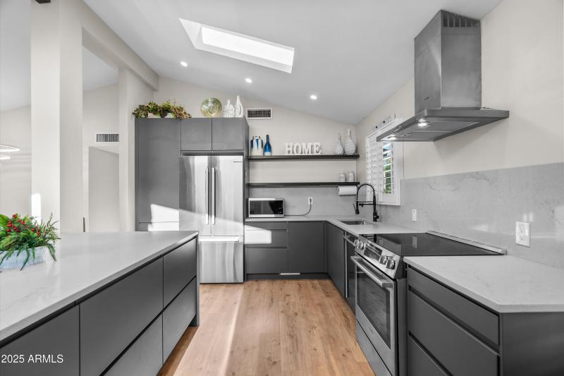 09-20251203-DSC00546