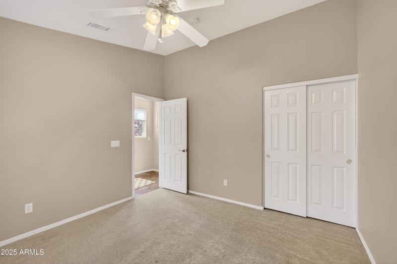 Secondary split bedroom