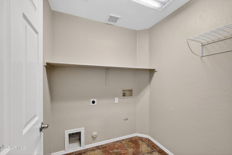 Private Laundryroom