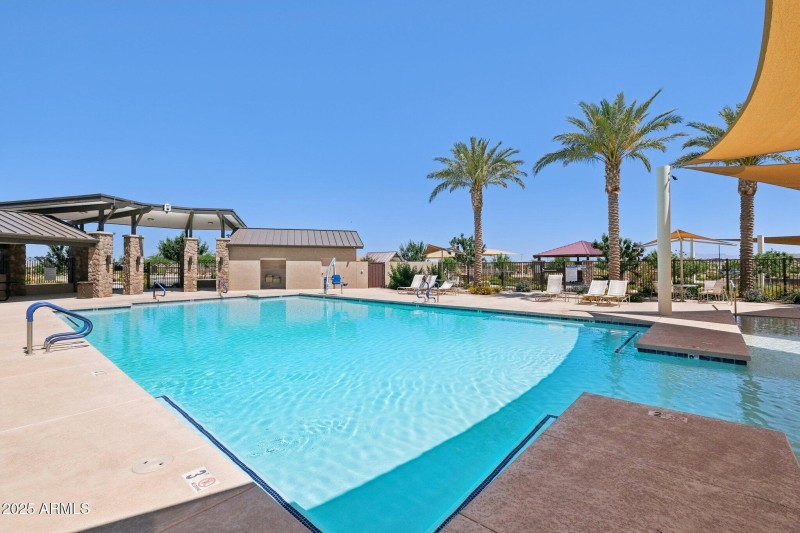 4 - Pool 2