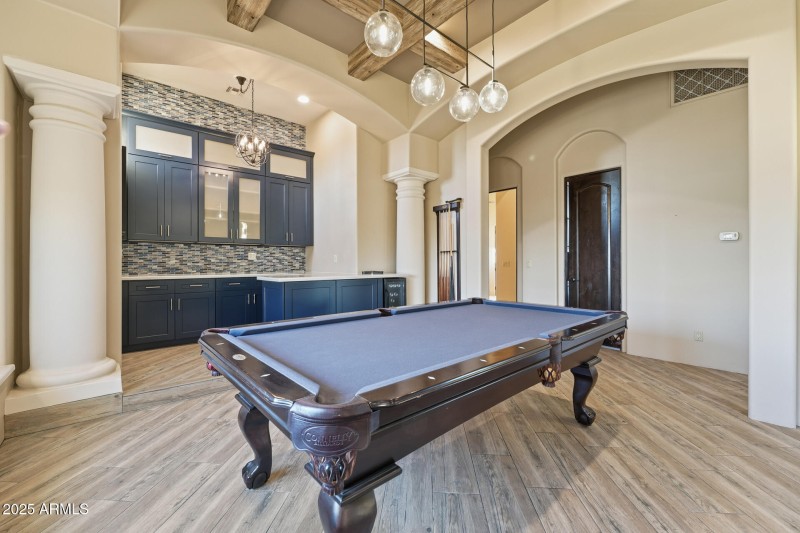 003-billiards-room