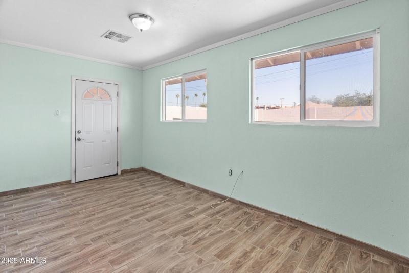 4821 N 32nd Ave-20