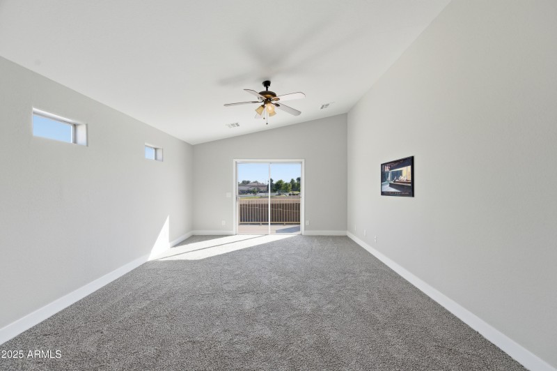 18575 N Miller Way-29