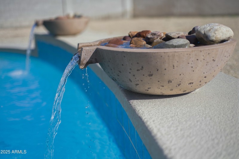 18575 N Miller Way-52