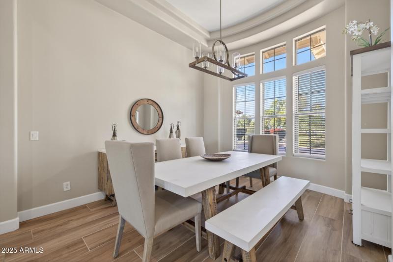 14)FORMAL DINING