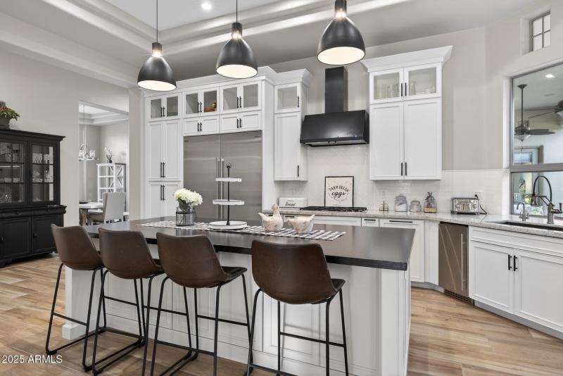 19)KITCHEN