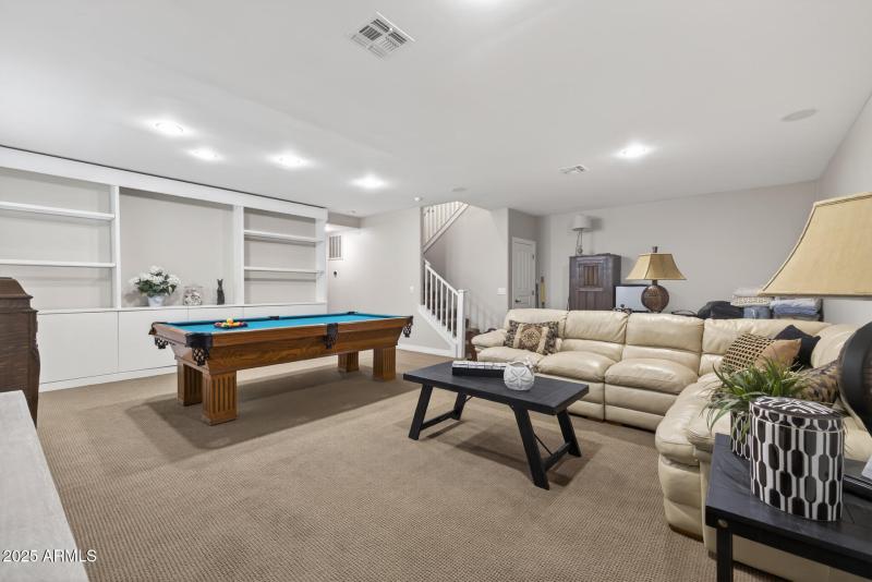 54)GAME ROOM DOWN