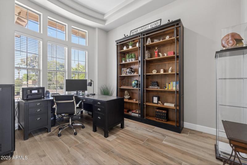 56)OFFICE