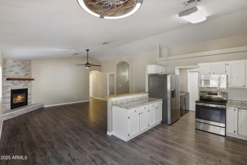 Kitchen (2)