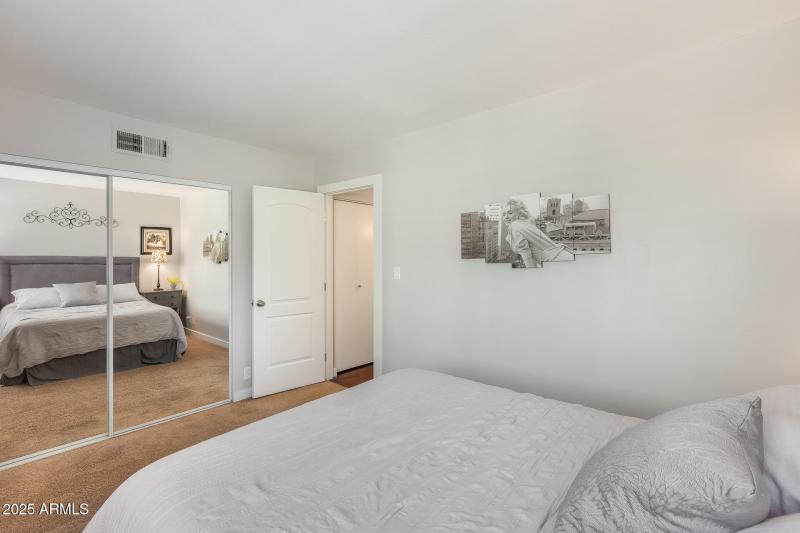 Guest bedroom 4
