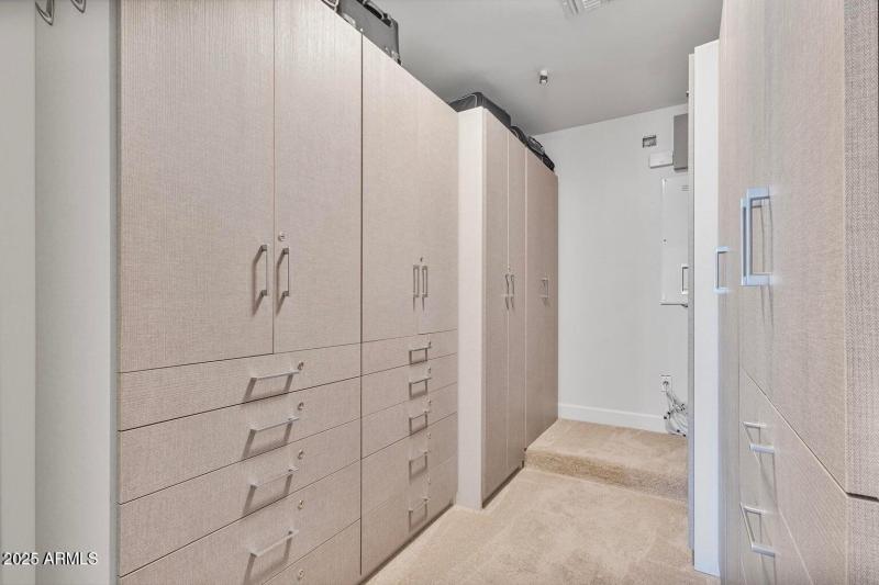 10626 N Indian Wells DR, Closet