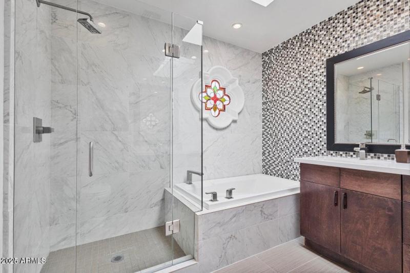 20250912225724879000000000-o