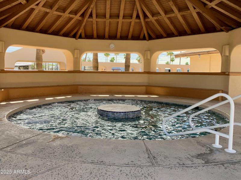 8 Golden Vista Hottub