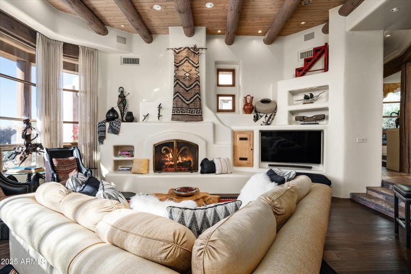 Living Room-18