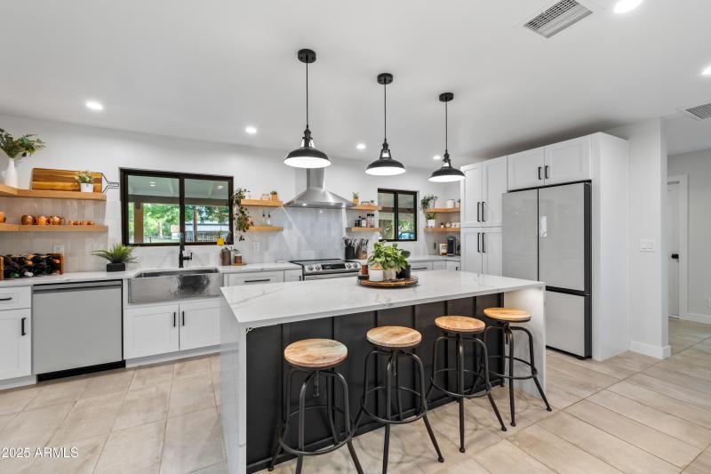 Breakfast bar