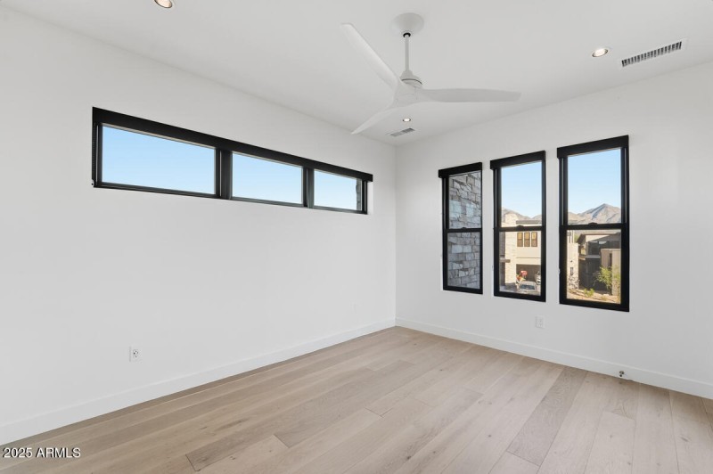 18576 N 92nd Pl-49 (1)