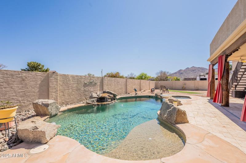 82-web-or-mls-174th-82