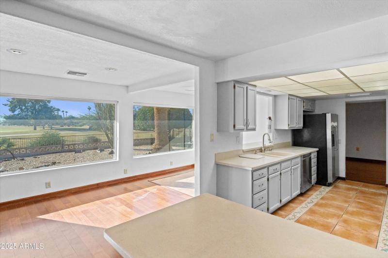 18-Kitchen