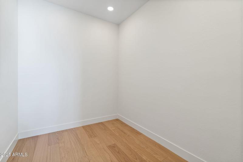 96-web-or-mls-DSC_5044