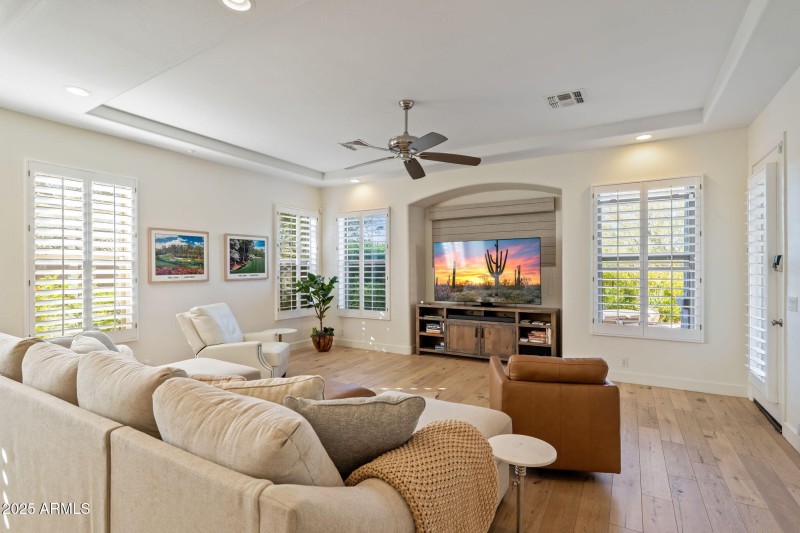 18-web-or-mls-DSC_9018