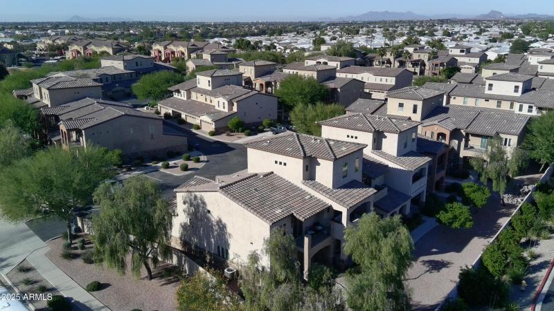 5243132_100DRONE_SING0031