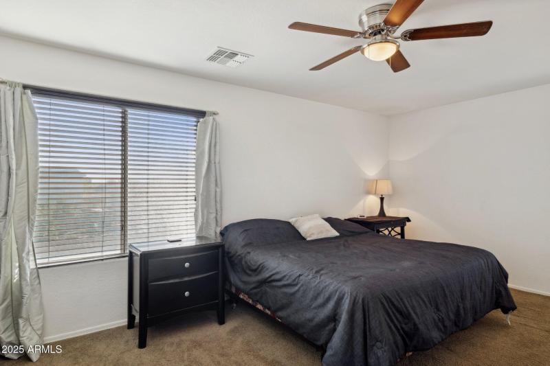 Guest bedroom