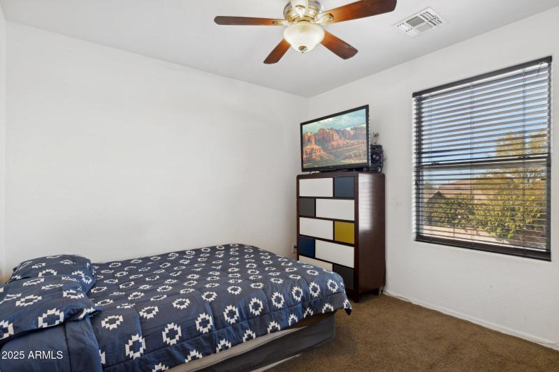 Guest bedroom