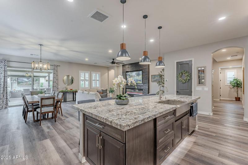 13-web-or-mls-Reins-13