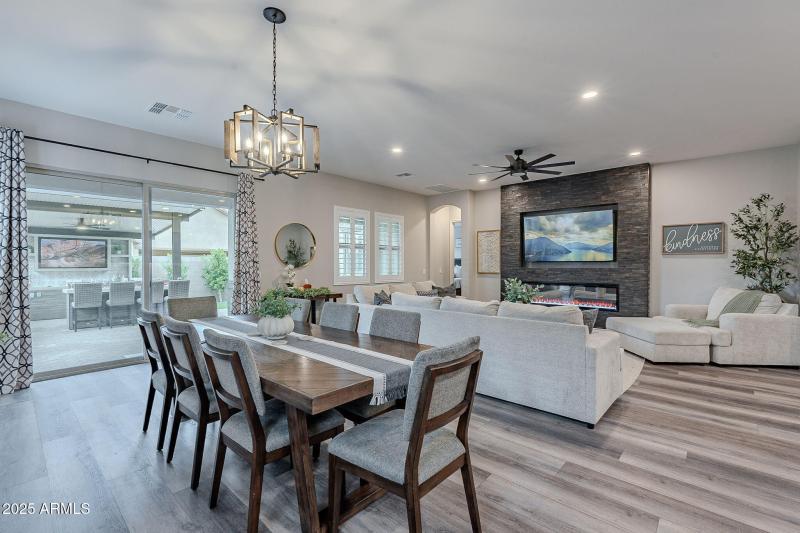 19-web-or-mls-Reins-19