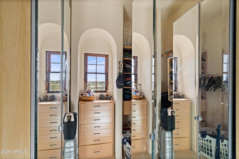 30-Primary His Closet