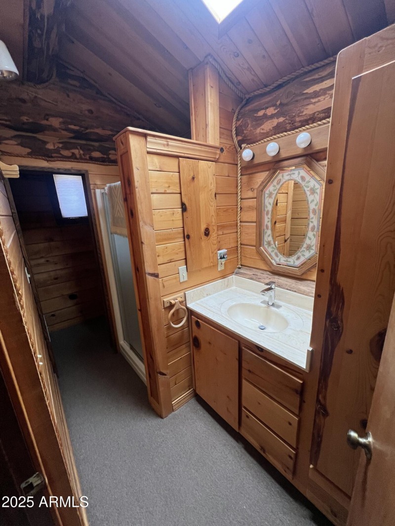 Showlow cabin-13