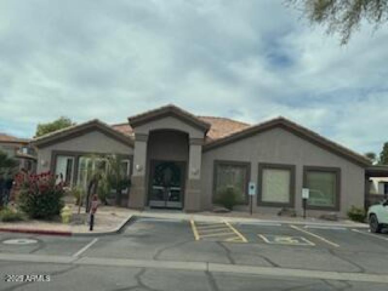 CLUB HOUSE