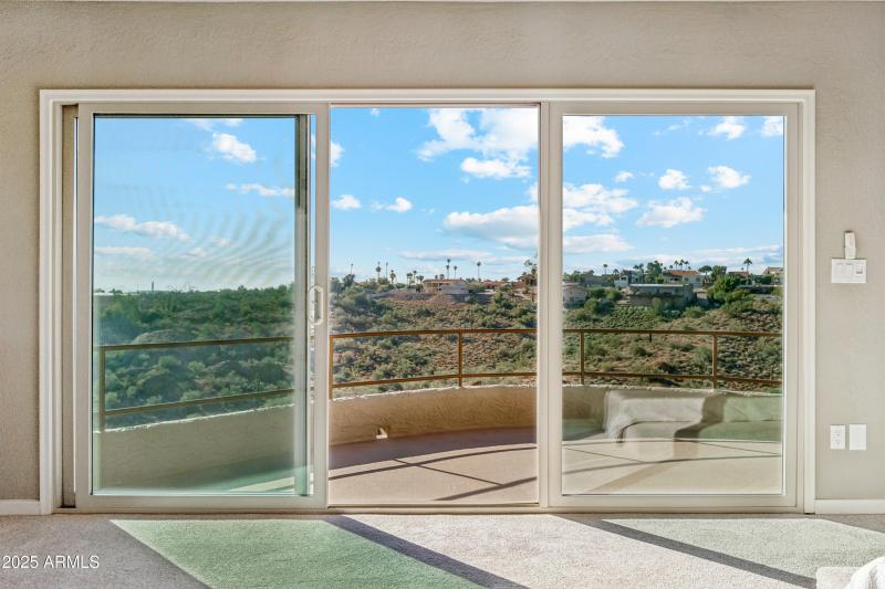 023_Sliding Doors To Balcony