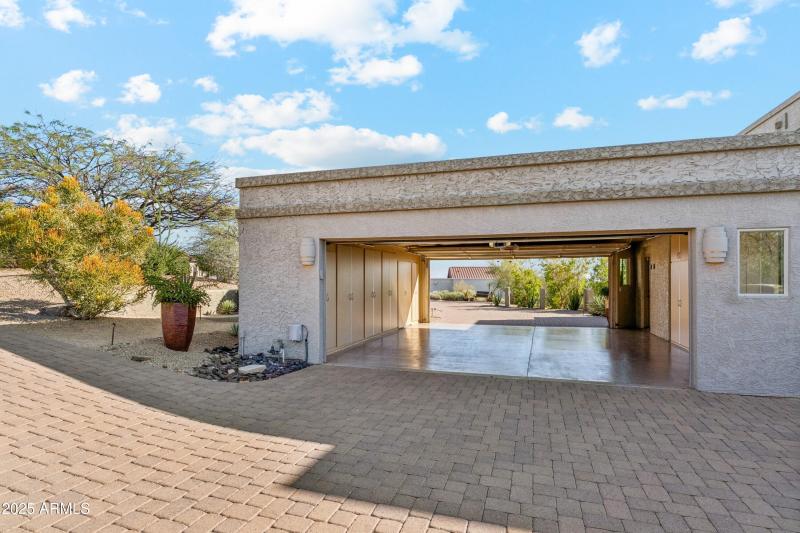 066_2 Car Drive Through Garage Back