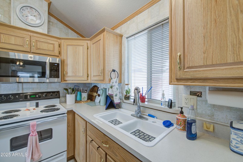 Kitchen 3