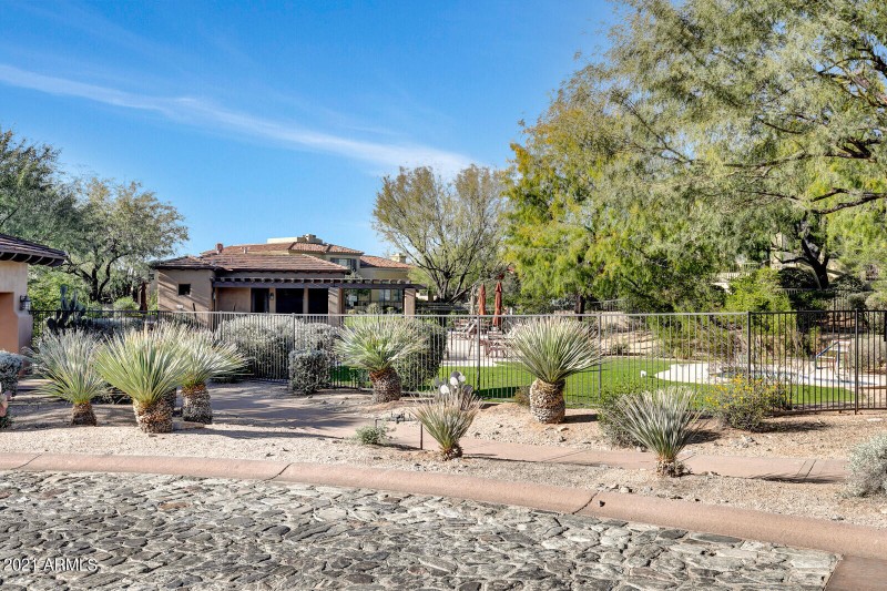 Columbia Series Community Area