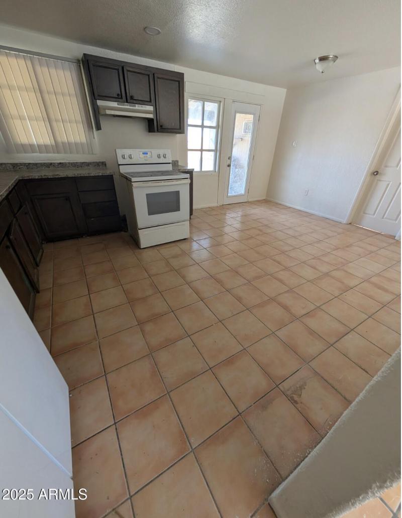 1377191474836003317-1.jpeg 1,542×2,048 p