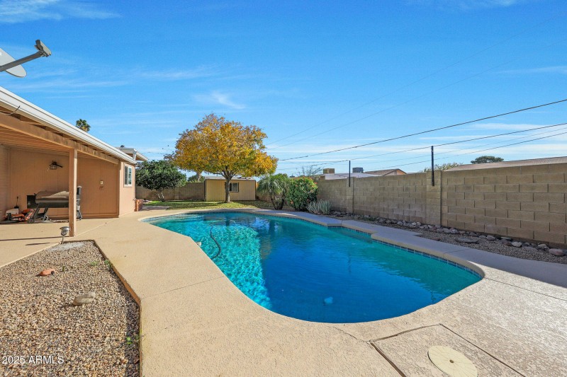 Pool 1