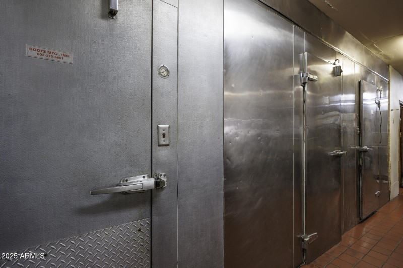 Kitchen & Back End12